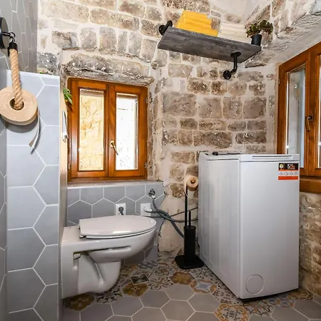 Dom wakacyjny House Morski Brk Trogir