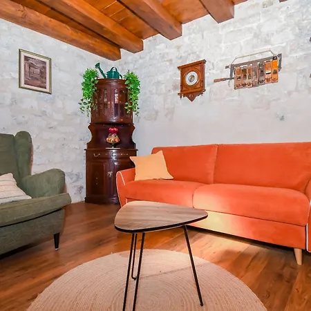 Dom wakacyjny House Morski Brk *